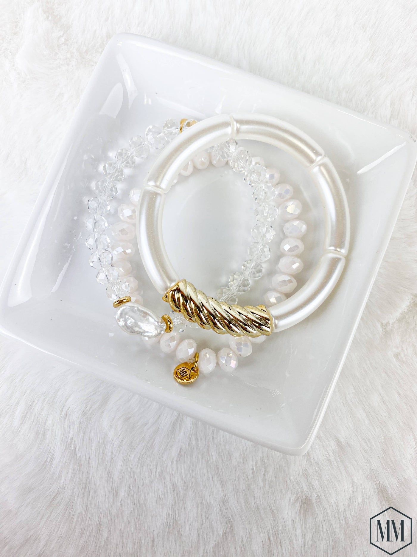 Pearl Bangle with Gold Twist 8mm: 7 Inch